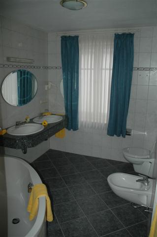 Biohotel Zum Baeren Rothenburg ob der Tauber Extérieur photo